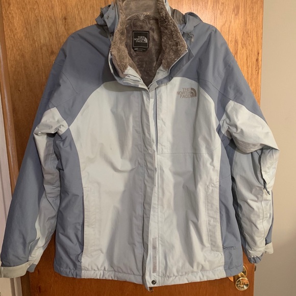 The North Face Jackets & Blazers - The North Face Winter Coat Ski Jacket fur lined